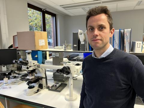 Dr Antoine Mairesse, Laboratorium